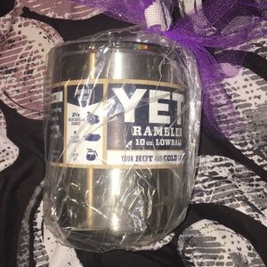 Brand new 10 oz lowball yeti